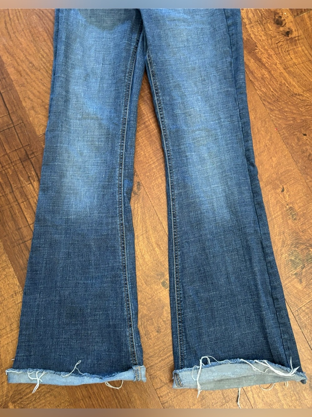 American rag off the rack boot cut women’s jeans Size 26/5 - Picture 5 of 9